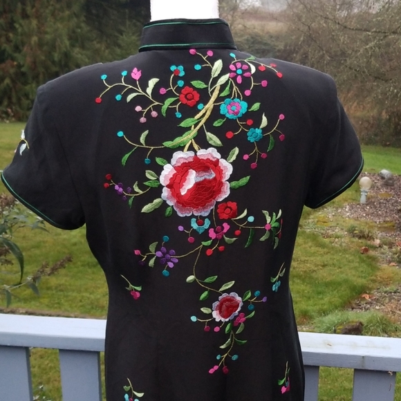 Embroidered Oriental black silk dress size XL - Picture 3 of 8